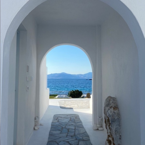 Meet your Posher, Isabela - Picture 1 of 1